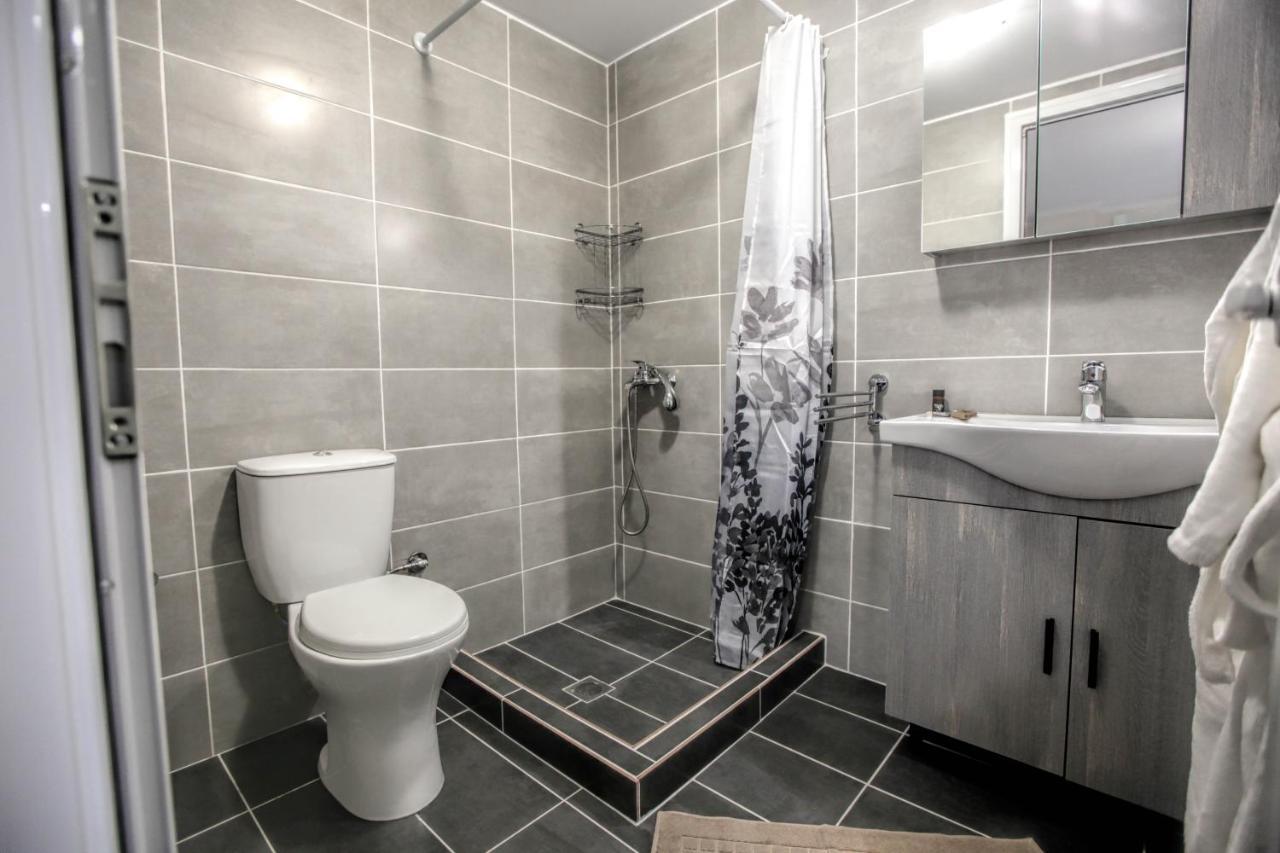 Del Sol #2 Meteora Luxurious Family Suites Kalampáka Eksteriør bilde